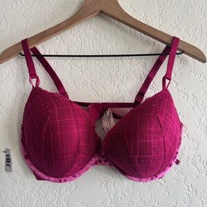 Victoria's Secret Fuchsia Bra